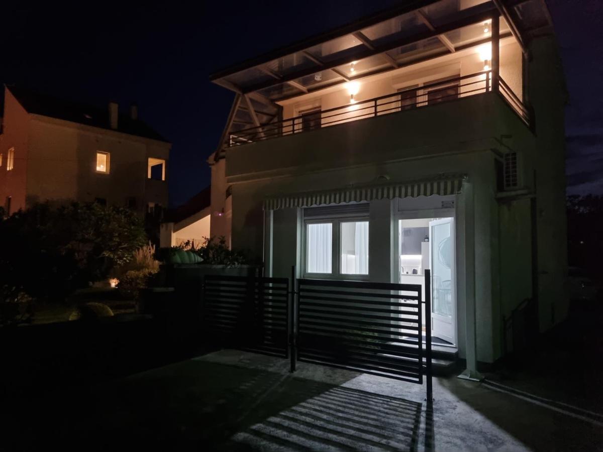 Onlystudio With Free Parking Zadar Exterior foto